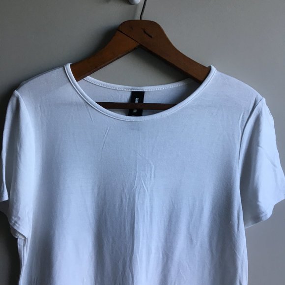 ⚪ Agnes & Dora super soft white basic tee - Picture 2 of 13